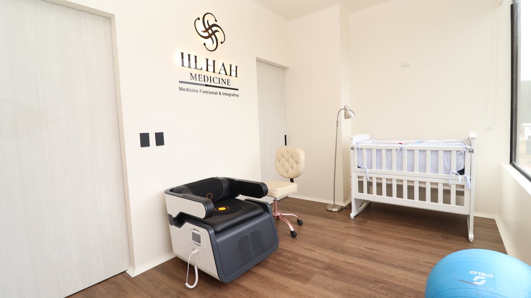 Silla de rehabilitación de piso pélvico en el consultorio